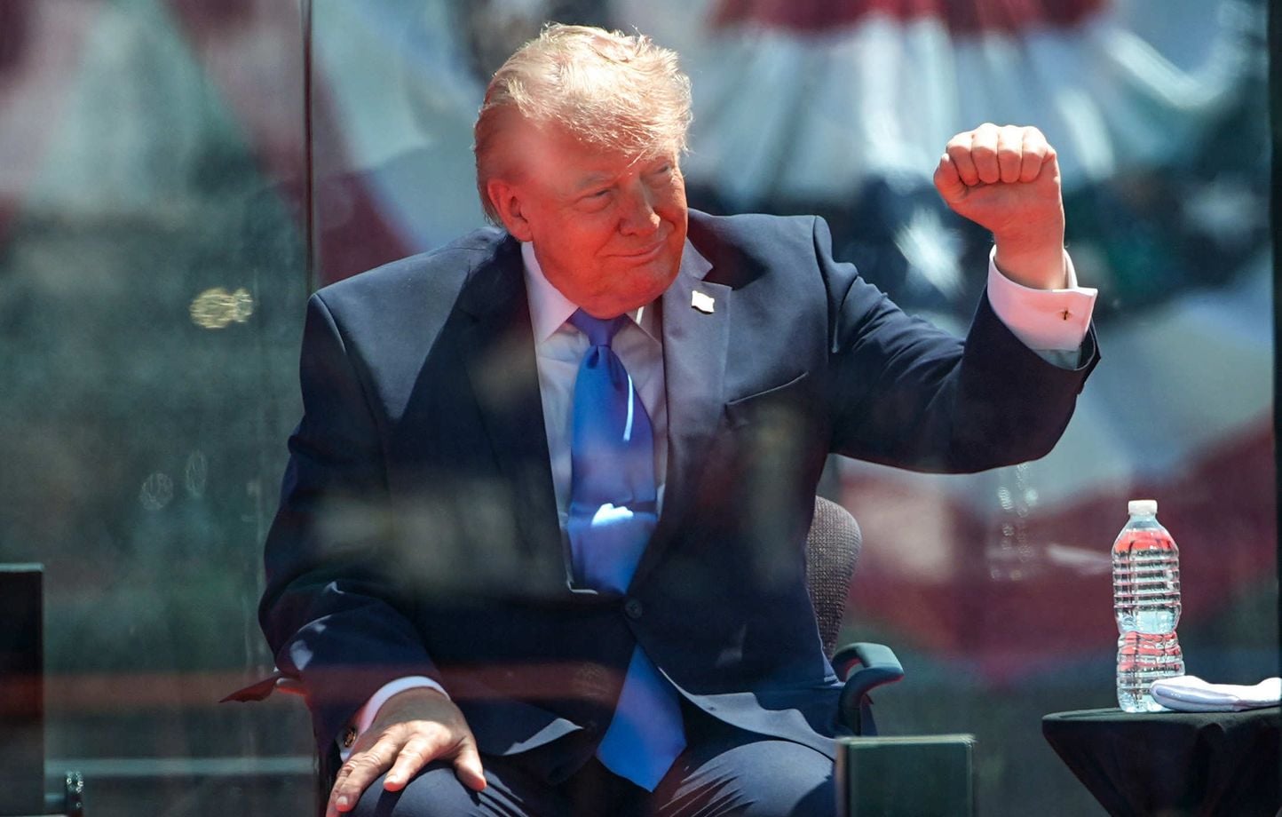 Trump amenaza y dice que la situación con Irán está “al límite”… Trump amenaza y dice que la situación con Irán está “al límite”…